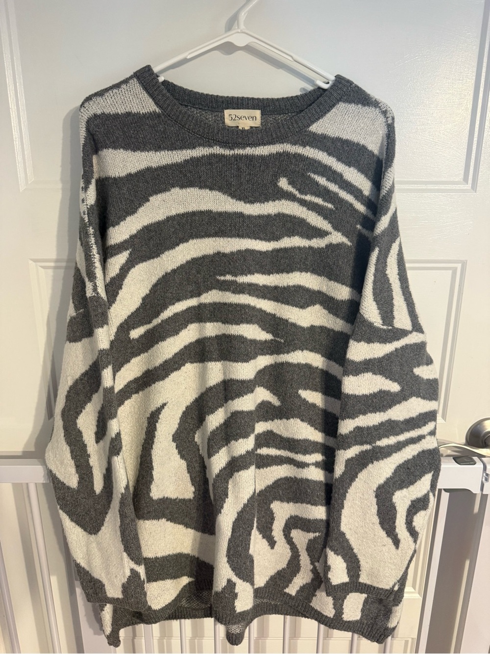 Seven7 Black and White Zebra-Pattern Crew Neck Sweater